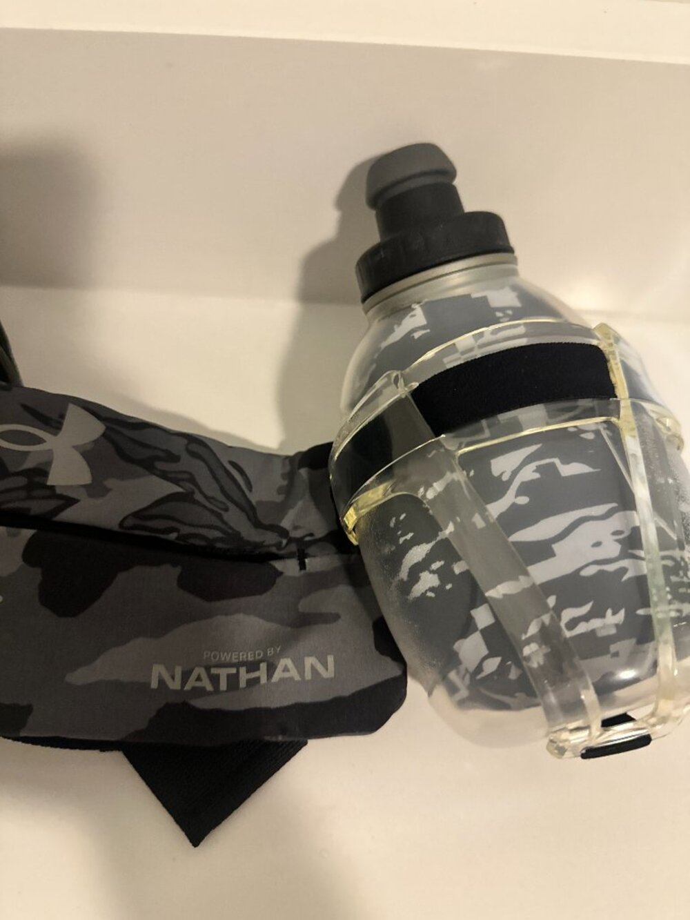 Under Armour x Nathan Hydration Running Belt – 2 Bottle Waist Pack - Picture 3 of 7